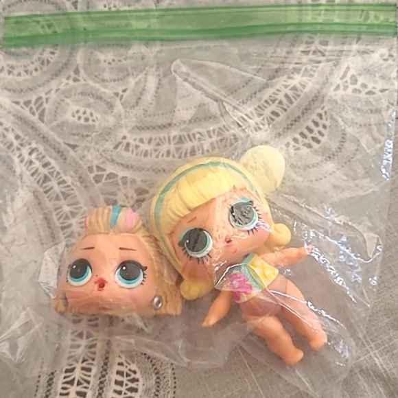 LOL Surprise doll with two changeable heads 2016 - Picture 1 of 9